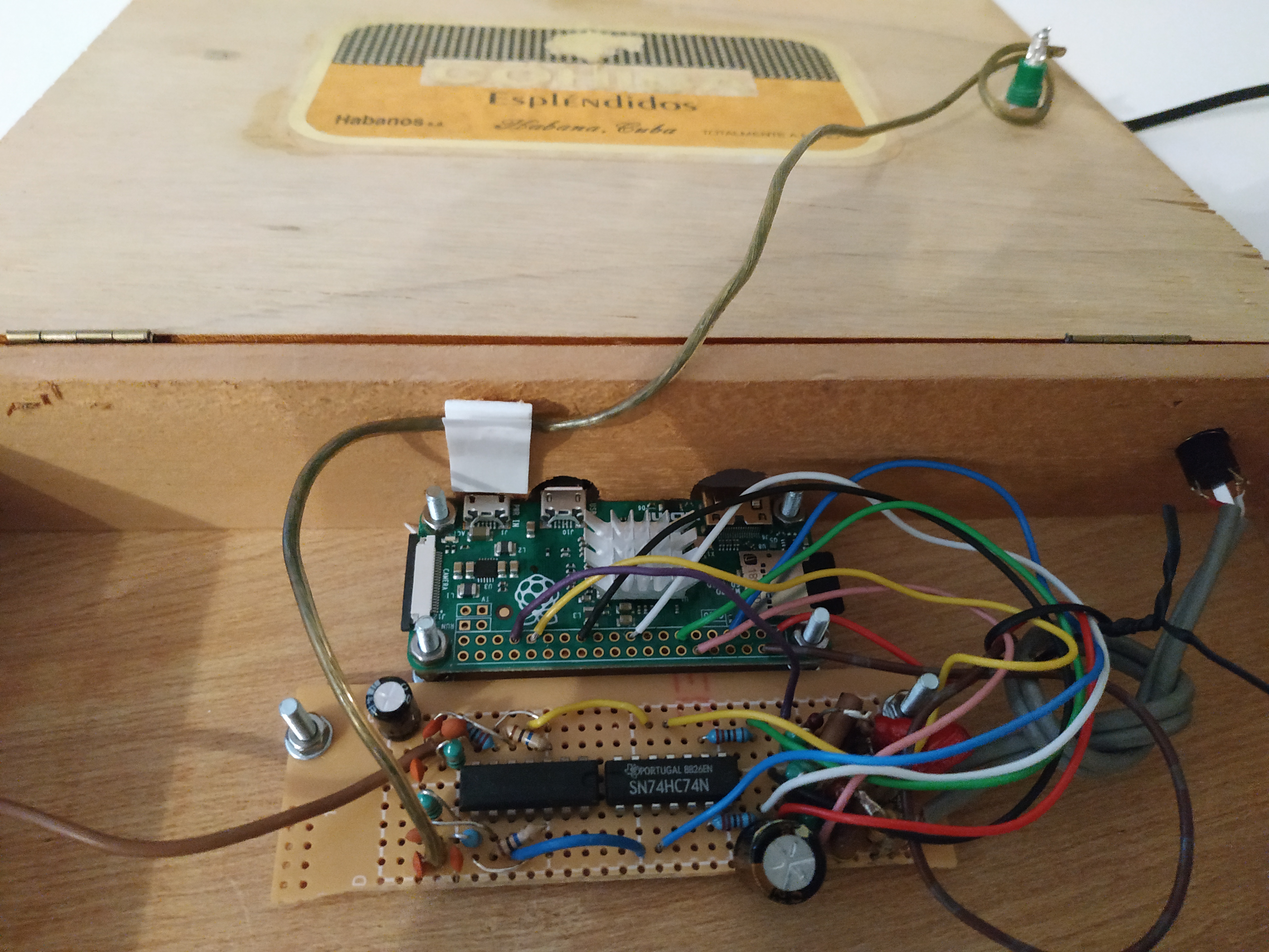 Simple theremin new arrivals